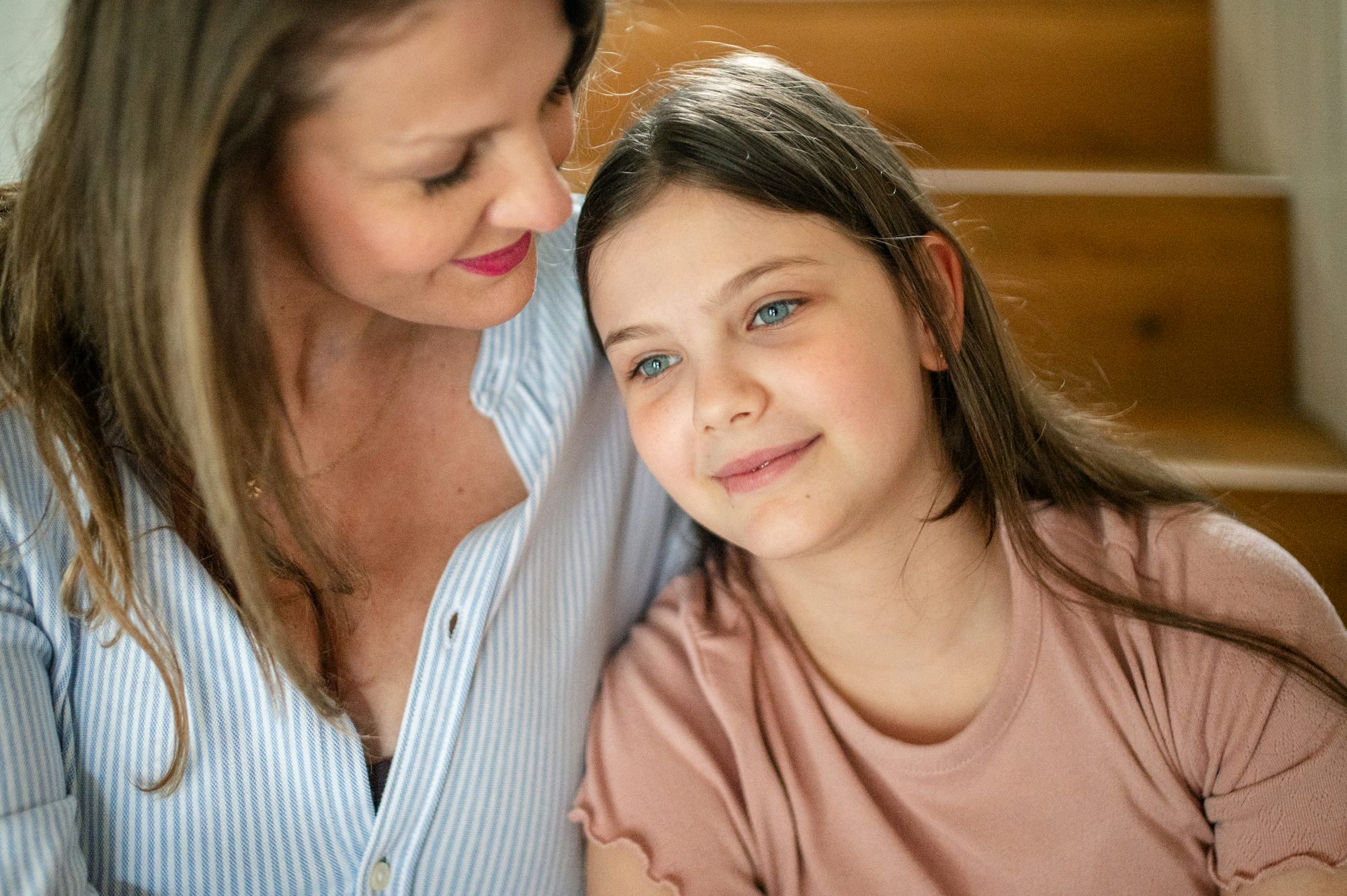 mom_and_girl