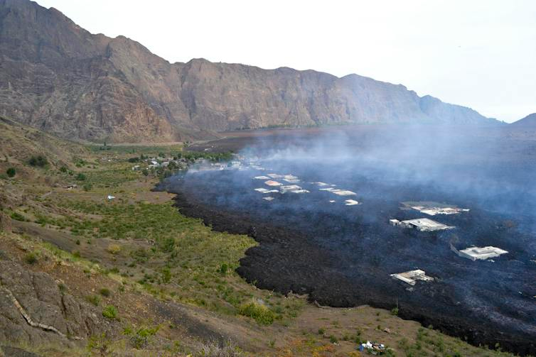 slow-moving_lava_on_fogo_engulfs_the_village_of_bangaeira