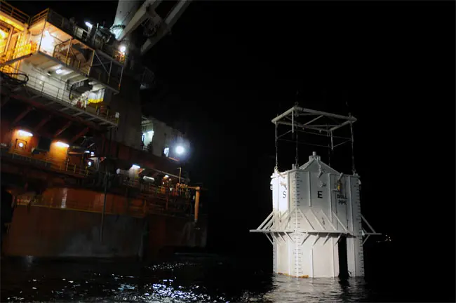 Deepwater Horizon containment dome Deepwater Horizon containment dome