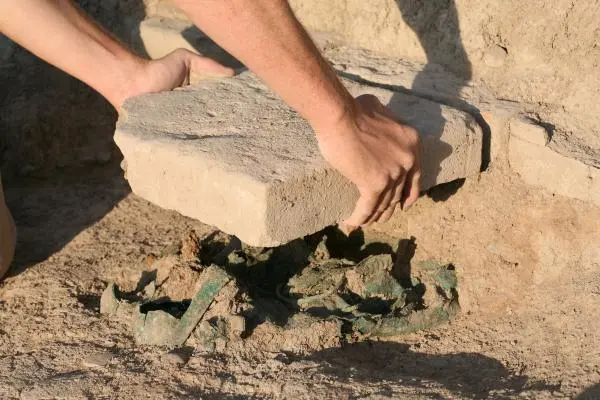 20 bronze vessels Ziyaret Tepe Archaeological Project