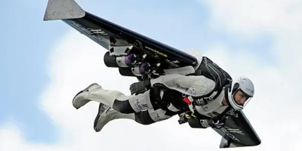 "Jet Man" Yves Rossy Crosses English Channel Like a Human Rocket