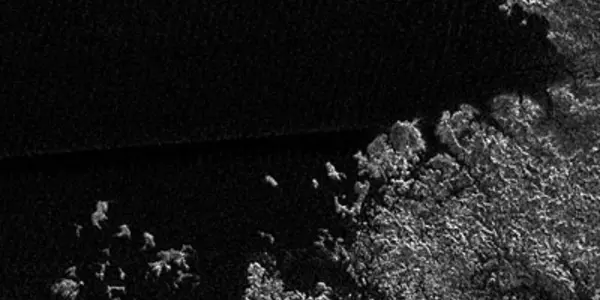 Coasts and drowned mountains on Titan