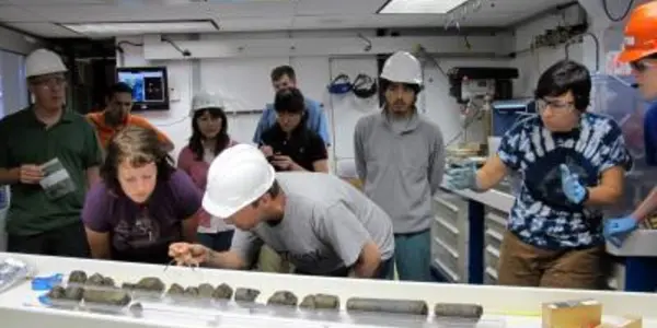 Oceanic Crust Shows Evidence Of Microscopic Life