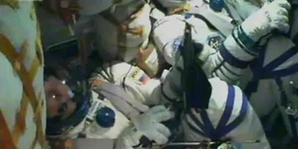 iPad used during Soyuz  launch. Why did I ever have to turn off my phone?