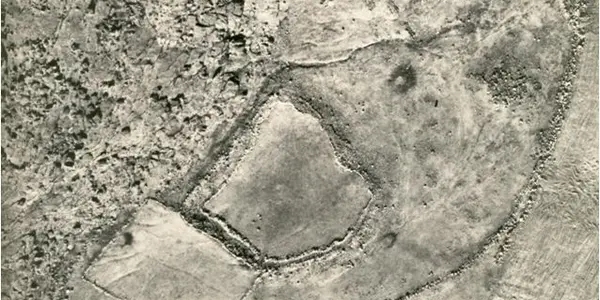 Enormous 'Foot-Shaped' Enclosure Discovered In Jordan Valley