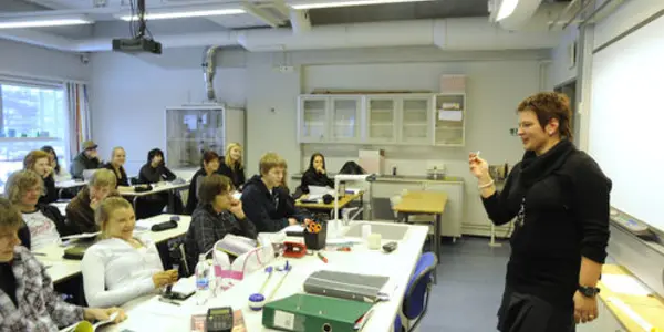 Reduce School Violence By Eliminating Grades, Say Academic Psychologists
