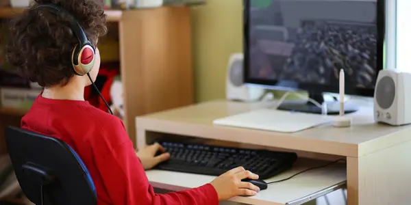 Playing Video Games Linked To Positive Learning Effects On Young Children