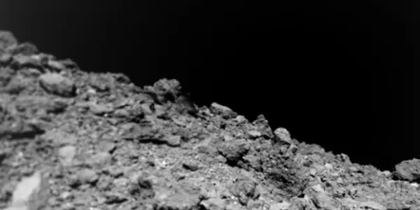 Japan’s Hayabusa 2 Spacecraft Discovered This Strange Anomaly About Asteroid Ryugu