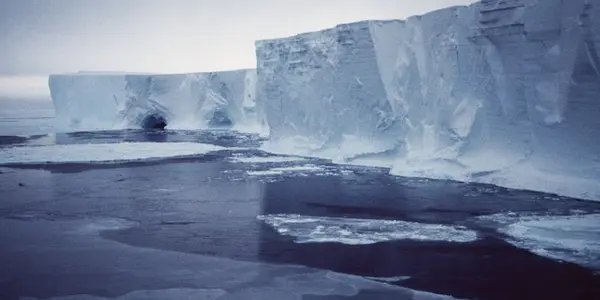 CRACICE Team's Cracked Ice Study Goes Crack!