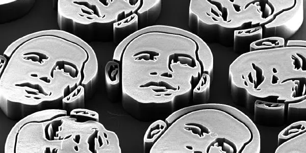 Nanobamas: 3-D portraits of the president-elect that are smaller than a grain of salt
