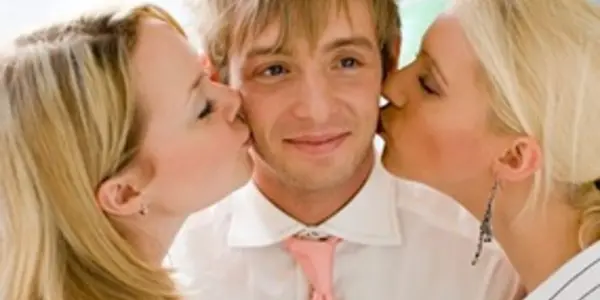 If Women Want Their Promiscuity To Be Accepted, They Have To Earn More Money, Say Evolutionary Psychologists
