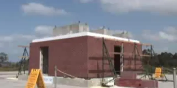 1-story masonry building survives strong jolts during UC San Diego seismic tests