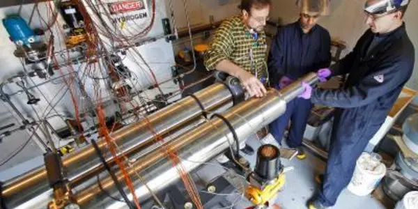 New storage system design brings hydrogen cars closer to reality
