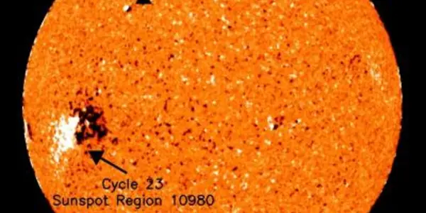 First Sunspot Of New 11-Year Solar Cycle Makes Itself Known